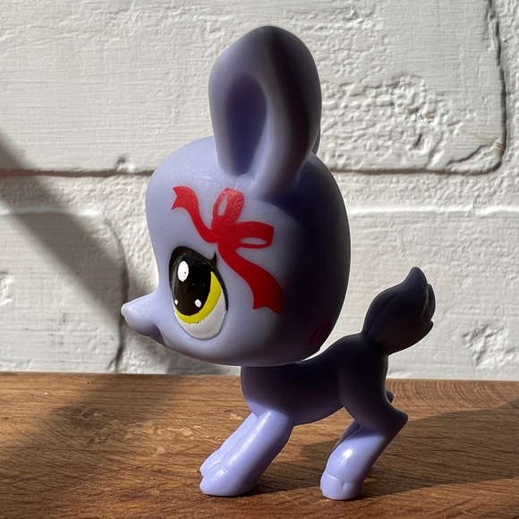 LPS Littlest Pet Shop Lilac Deer With Red Bow - Picture 3 of 5